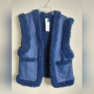 WeWoreWhat NWT Navy Blue Reversible Oversized Sherpa Vest Size Small